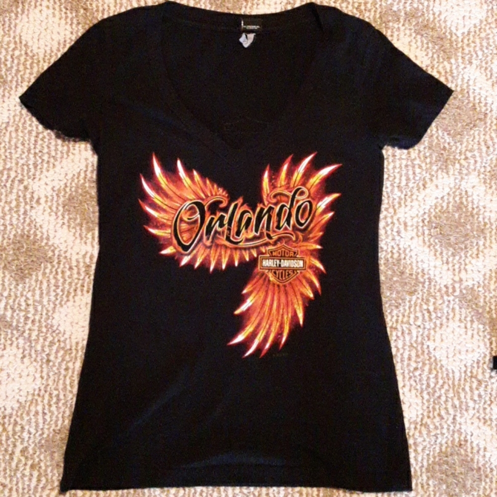 Tee shirt